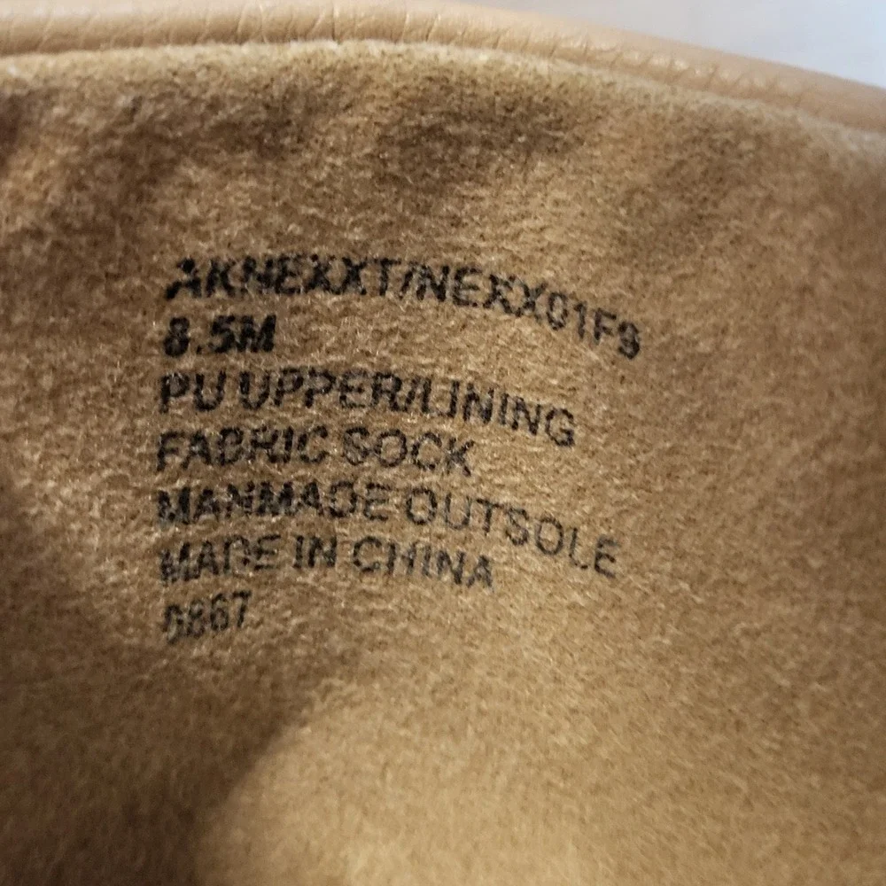 Anne Klein iFlex Tan‎ Flat Loafers Lion Logo Medallion Slip On Shoes size 8.5